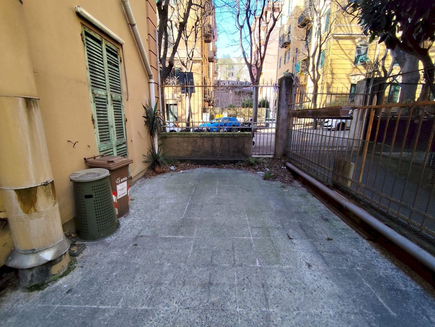 Posto Auto via G.B. D'Albertis, Genova (zona San Fruttuoso) - foto 1