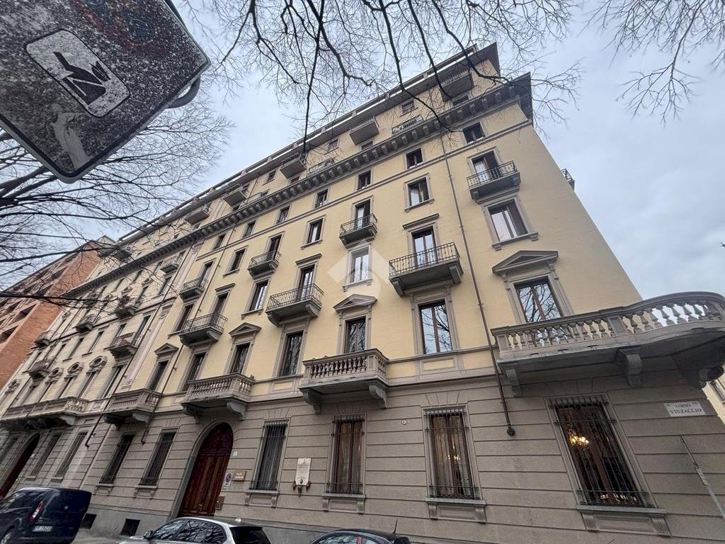Quadrilocale Corso Vinzaglio, Torino (zona Centro) - foto 2
