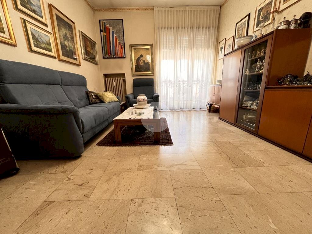 Quadrilocale Via valfenera, Torino (zona Borgo Vittoria) - foto 2