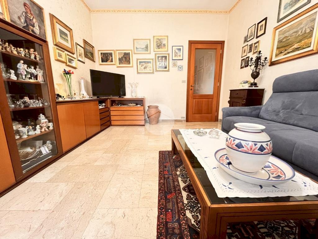 Quadrilocale Via valfenera, Torino (zona Borgo Vittoria) - foto 3
