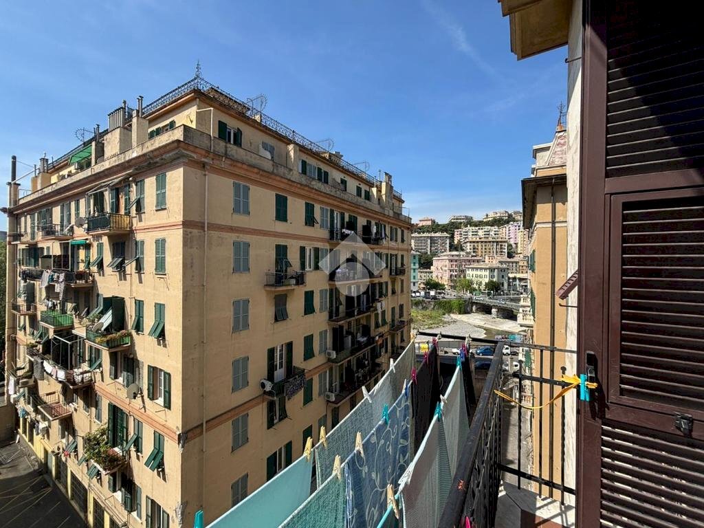 Trilocale Via Bonifacio, Genova (zona Marassi) - foto 1