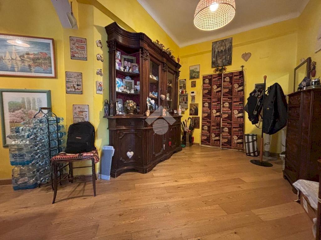 Trilocale Via Bonifacio, Genova (zona Marassi) - foto 3