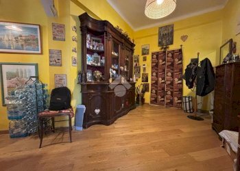 Trilocale Via Bonifacio, Genova (zona Marassi) - foto 3