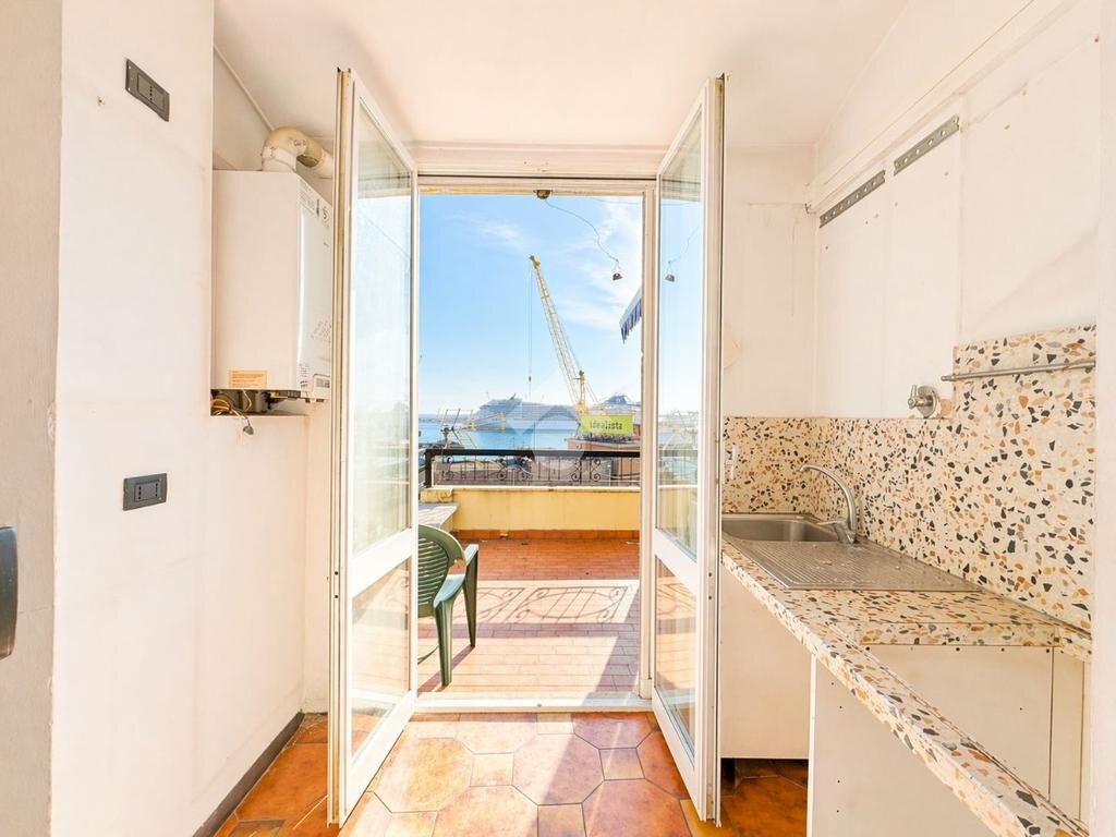 Quadrilocale Via di Santa Croce, Genova - foto 3