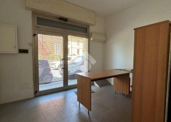 Negozio Via del Barroccio, Bologna - foto 1
