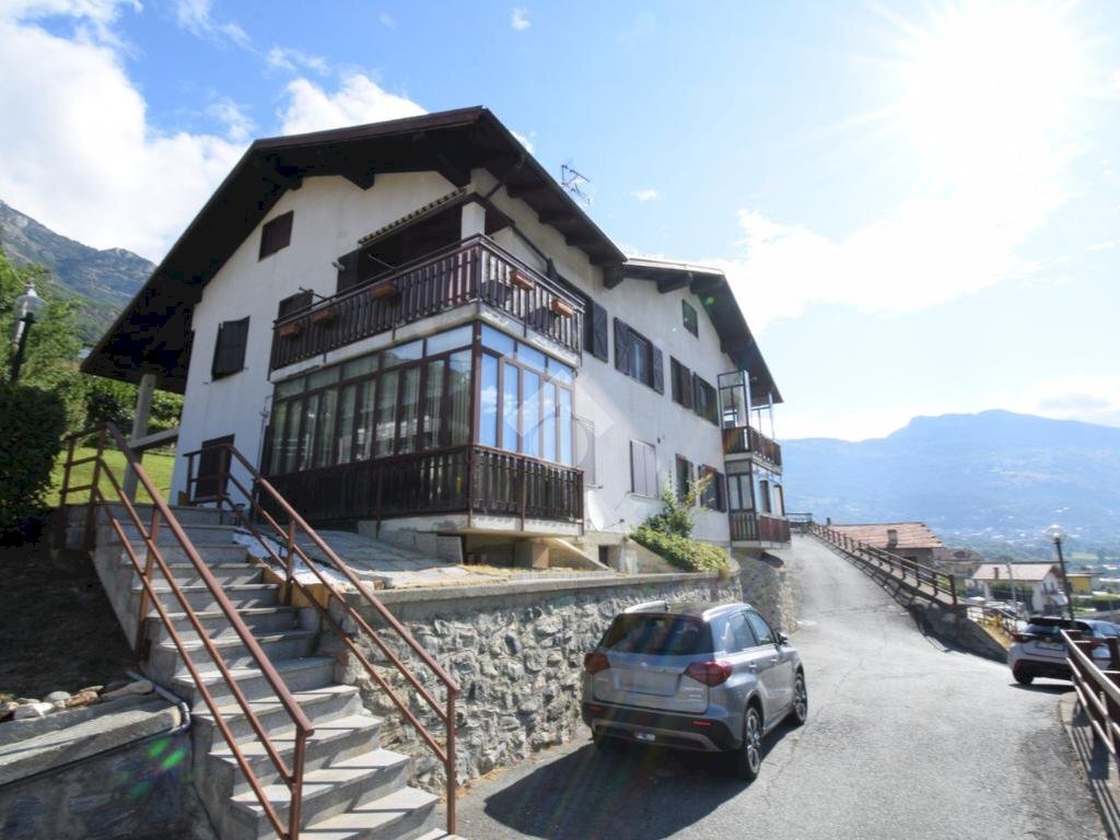 Four-room apartment Località Soleil, Chatillon - photo 1