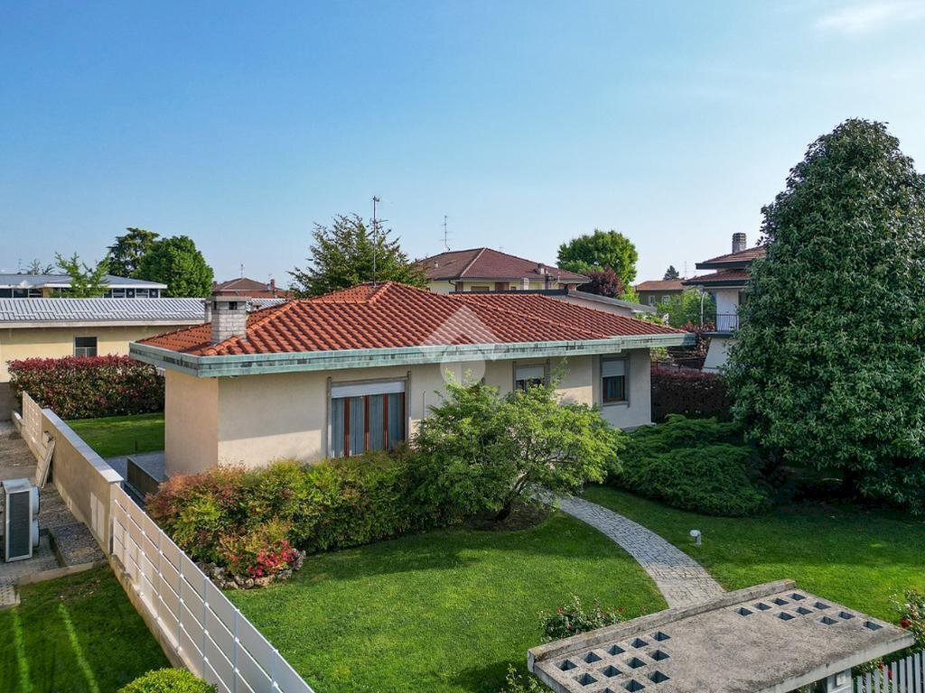 Villa Via Grancia, hamlet Grancia, Lainate - photo 2