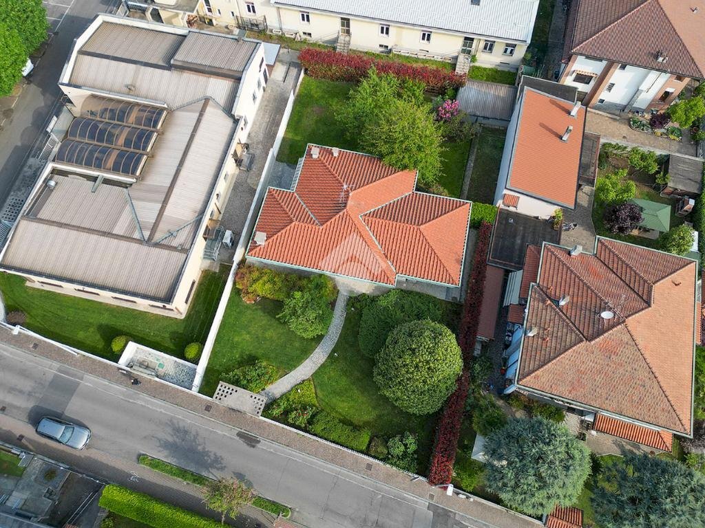 Villa Via Grancia, hamlet Grancia, Lainate - photo 3