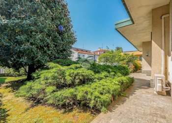 Villa Via Grancia, hamlet Grancia, Lainate - photo 7