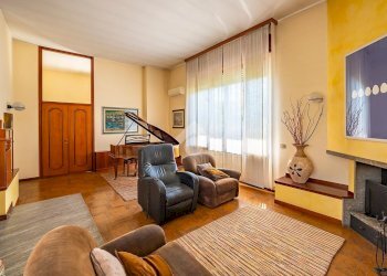 Villa Via Grancia, hamlet Grancia, Lainate - photo 11