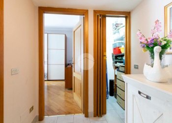 Two-room apartment Via Della Repubblica, Cesano Boscone - photo 21