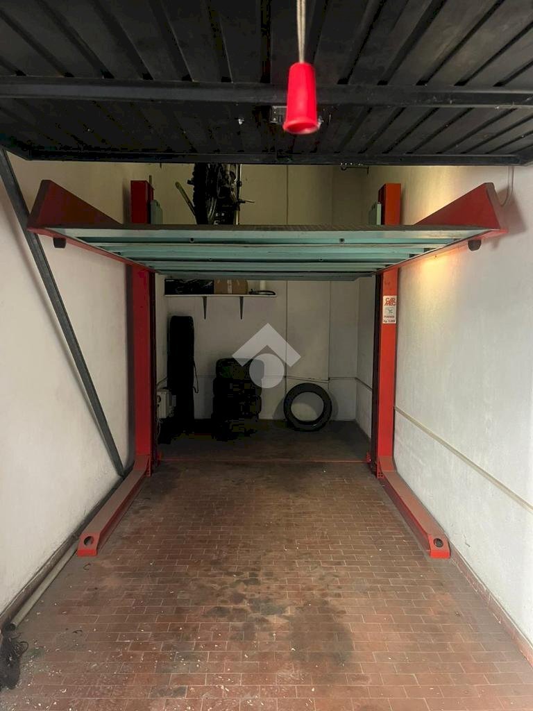 Box Viale Bolivia, Paderno Dugnano - photo 1