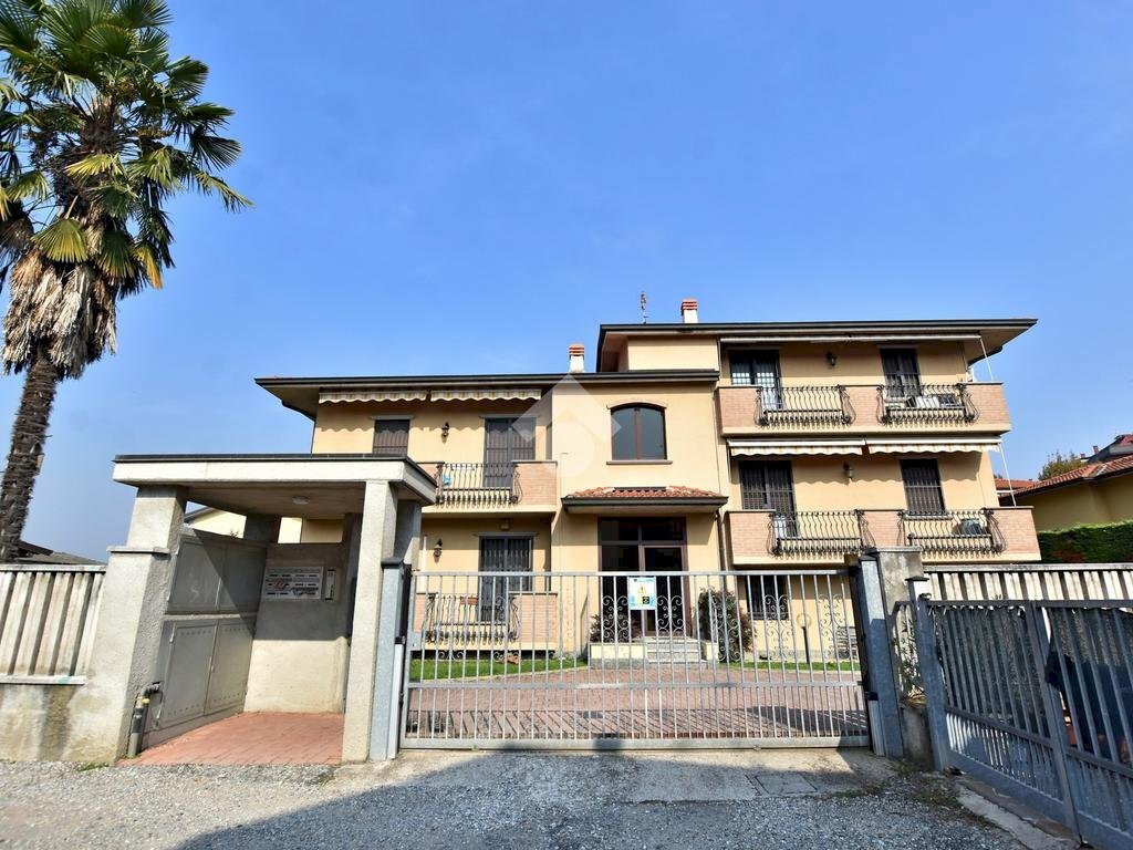Three-room apartment Via Milano, Settala - photo 1