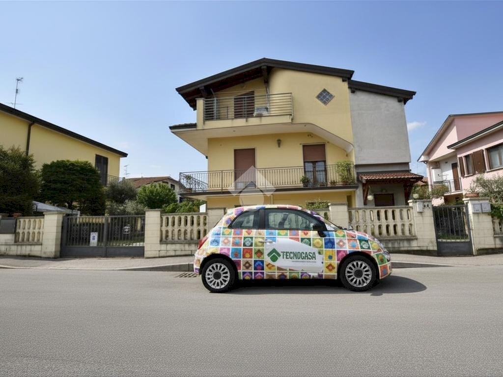 Three-room apartment Via Giovanni XXIII, Settala - photo 1