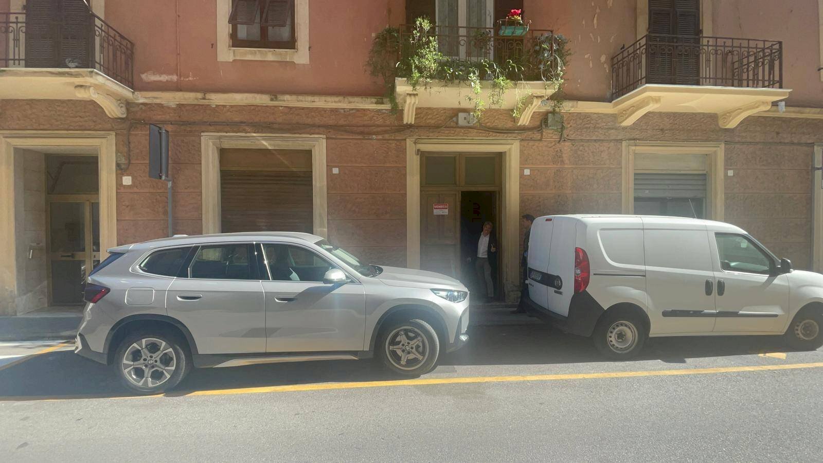 Foto 1 - Locale Commerciale Via Diaz, Vado Ligure - foto 1