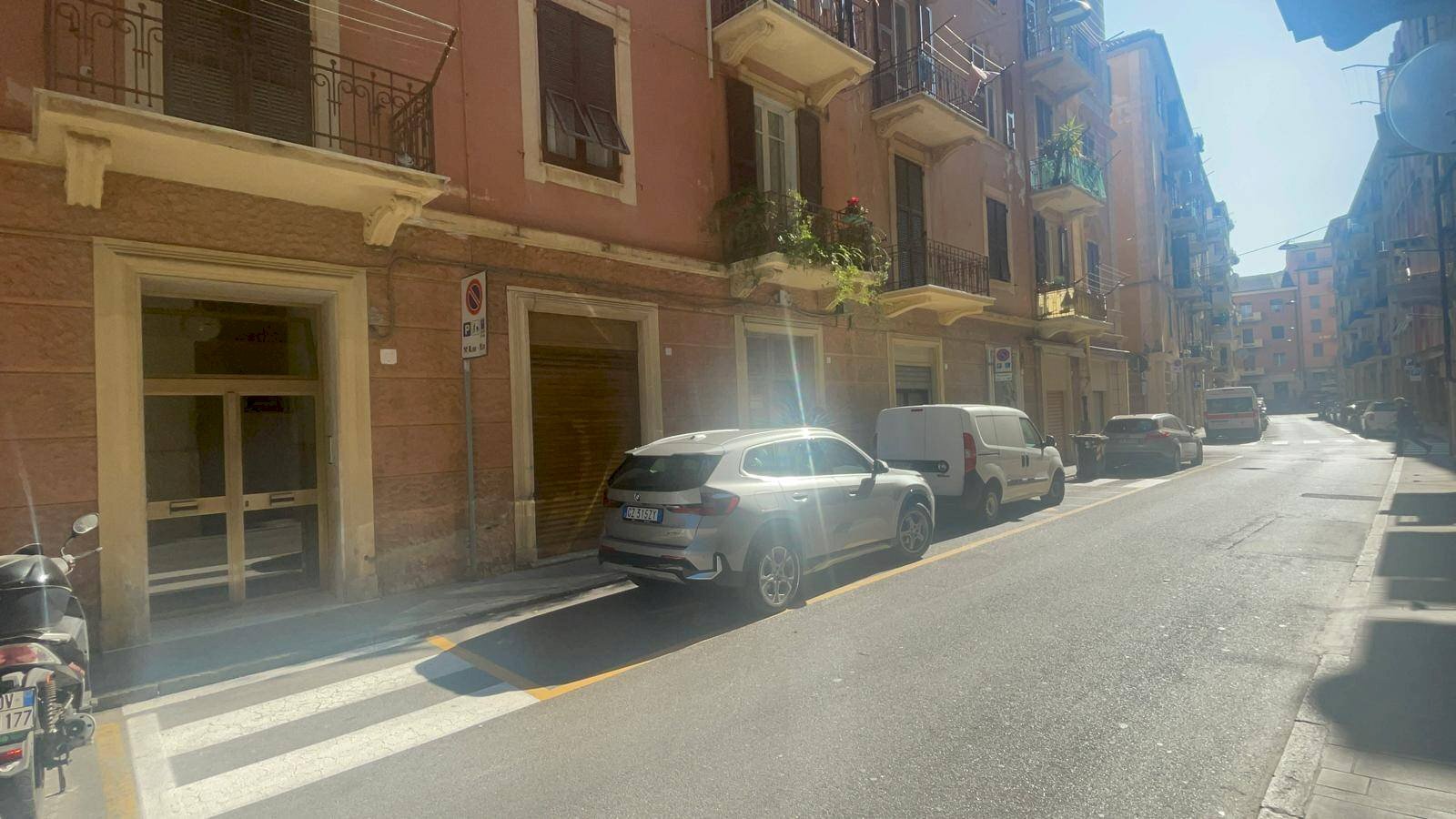 Foto 3 - Locale Commerciale Via Diaz, Vado Ligure - foto 3