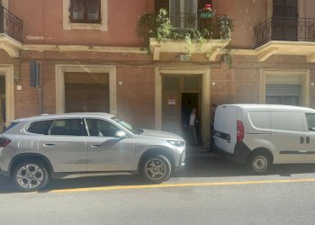 Foto 1 - Locale Commerciale Via Diaz, Vado Ligure - foto 1