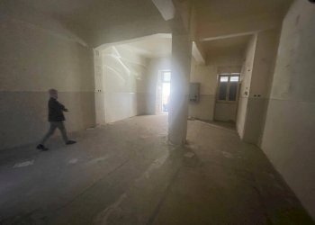 Foto 7 - Locale Commerciale Via Diaz, Vado Ligure - foto 7