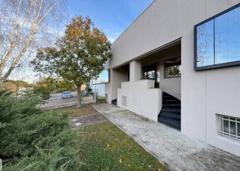 Foto 2 - Commercial Premises via Pò, Fermo - photo 2