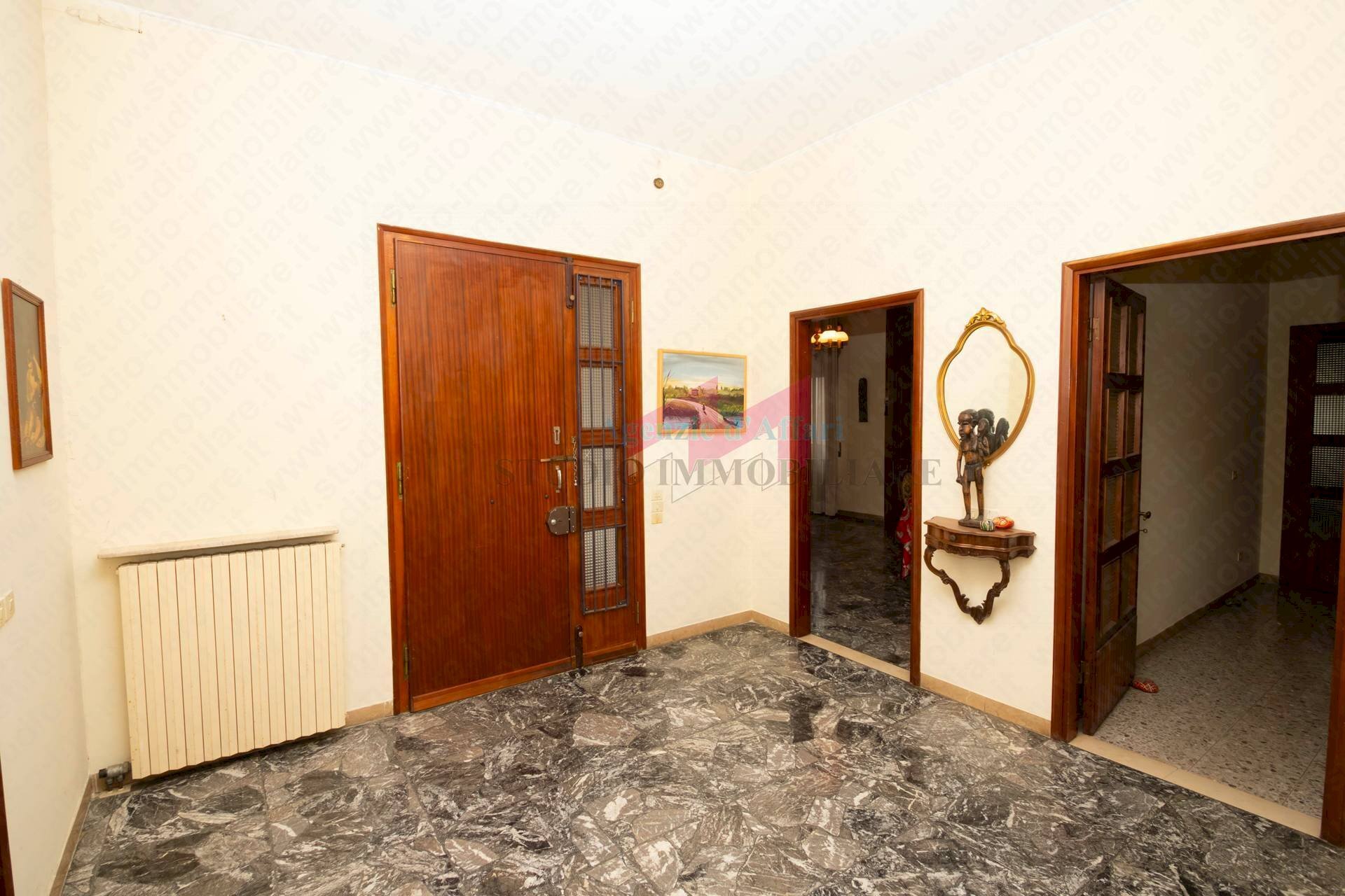 Foto 2 - Villa Via Roma
 
158, Bergantino - foto 2