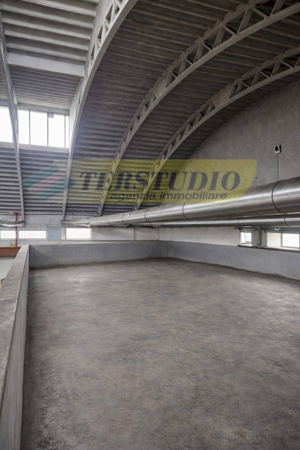 Foto 3 - Capannone via crescenzago
 
188, Sesto San Giovanni - foto 3