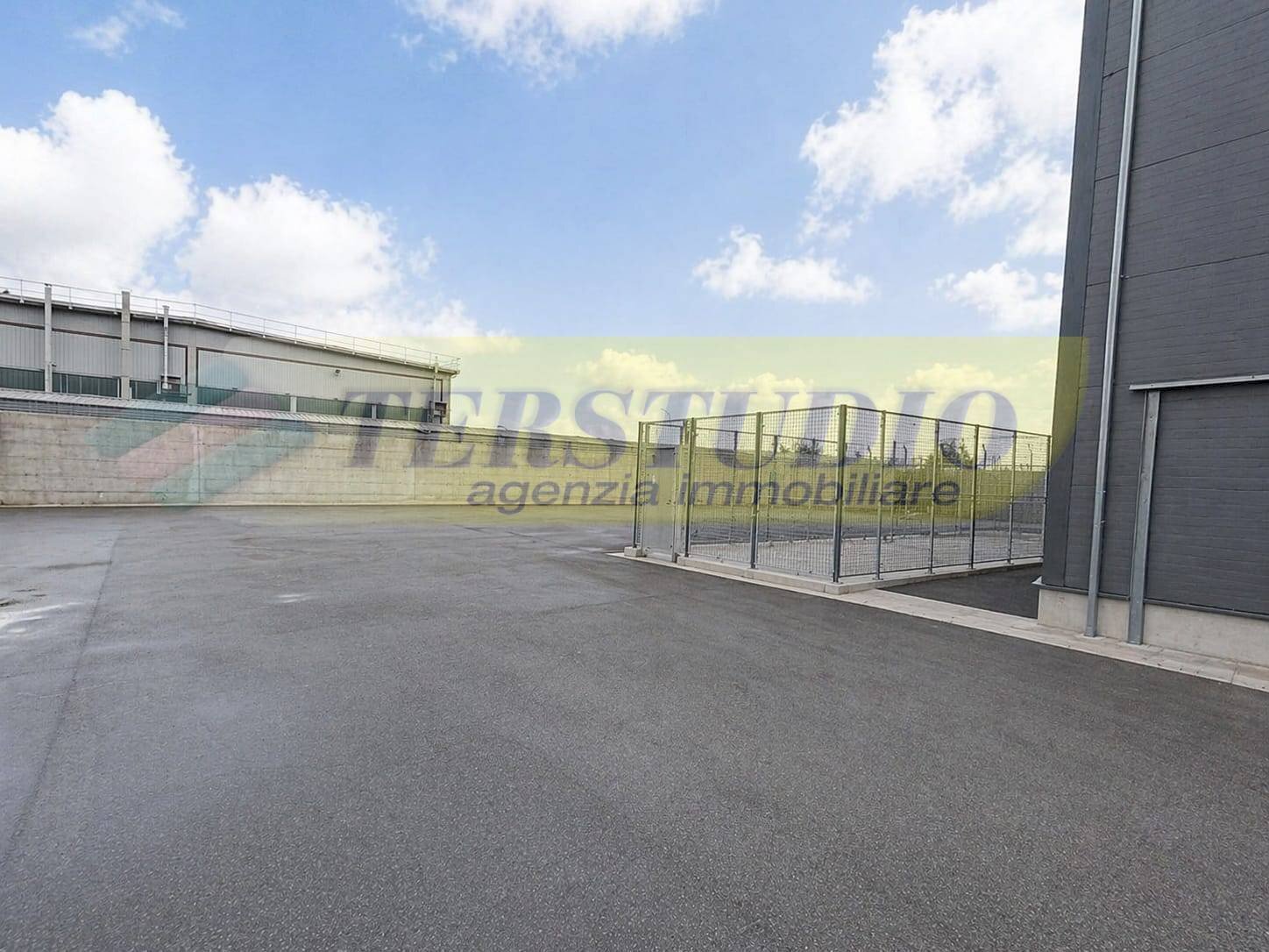 Foto 3 - Shed via san fermo
 
snc, Capriate San Gervasio - photo 3