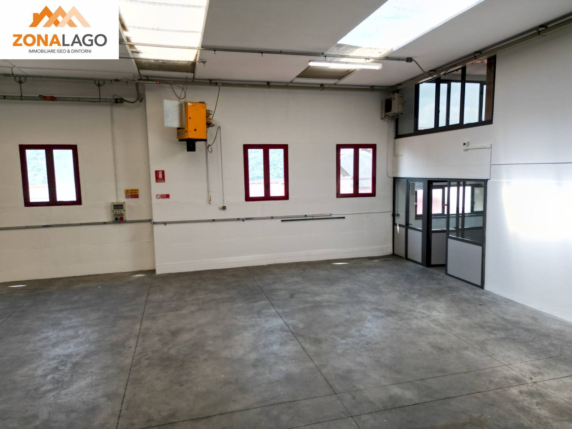 Foto 2 - Capannone SALE MARASINO, Sale Marasino - foto 2