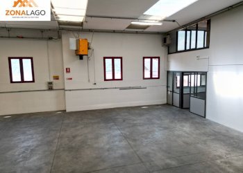 Foto 2 - Capannone SALE MARASINO, Sale Marasino - foto 2