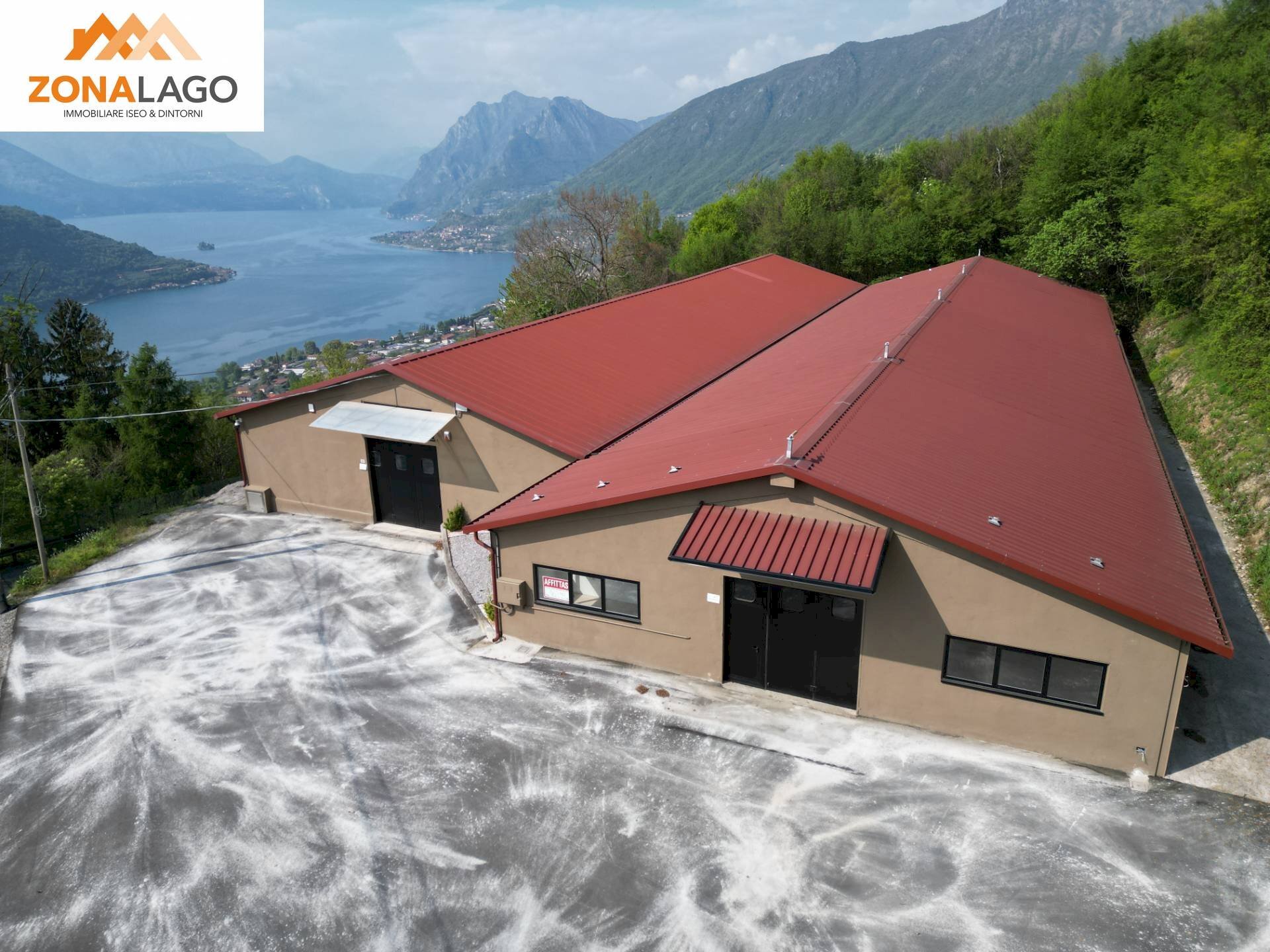 Foto 2 - Capannone SALE MARASINO, Sale Marasino - foto 2