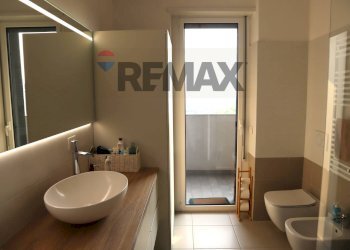Bagno - Bilocale via Giorgio De Chirico
 
6H, Milano - foto 12