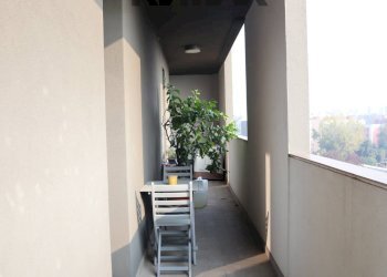 Balcone - Bilocale via Giorgio De Chirico
 
6H, Milano - foto 13