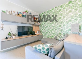 Soggiorno - Two-room apartment via Giorgio De Chirico
6H, Milano - photo 8