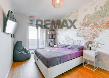 Camera / camera da letto - Two-room apartment via Giorgio De Chirico
6H, Milano - photo 15