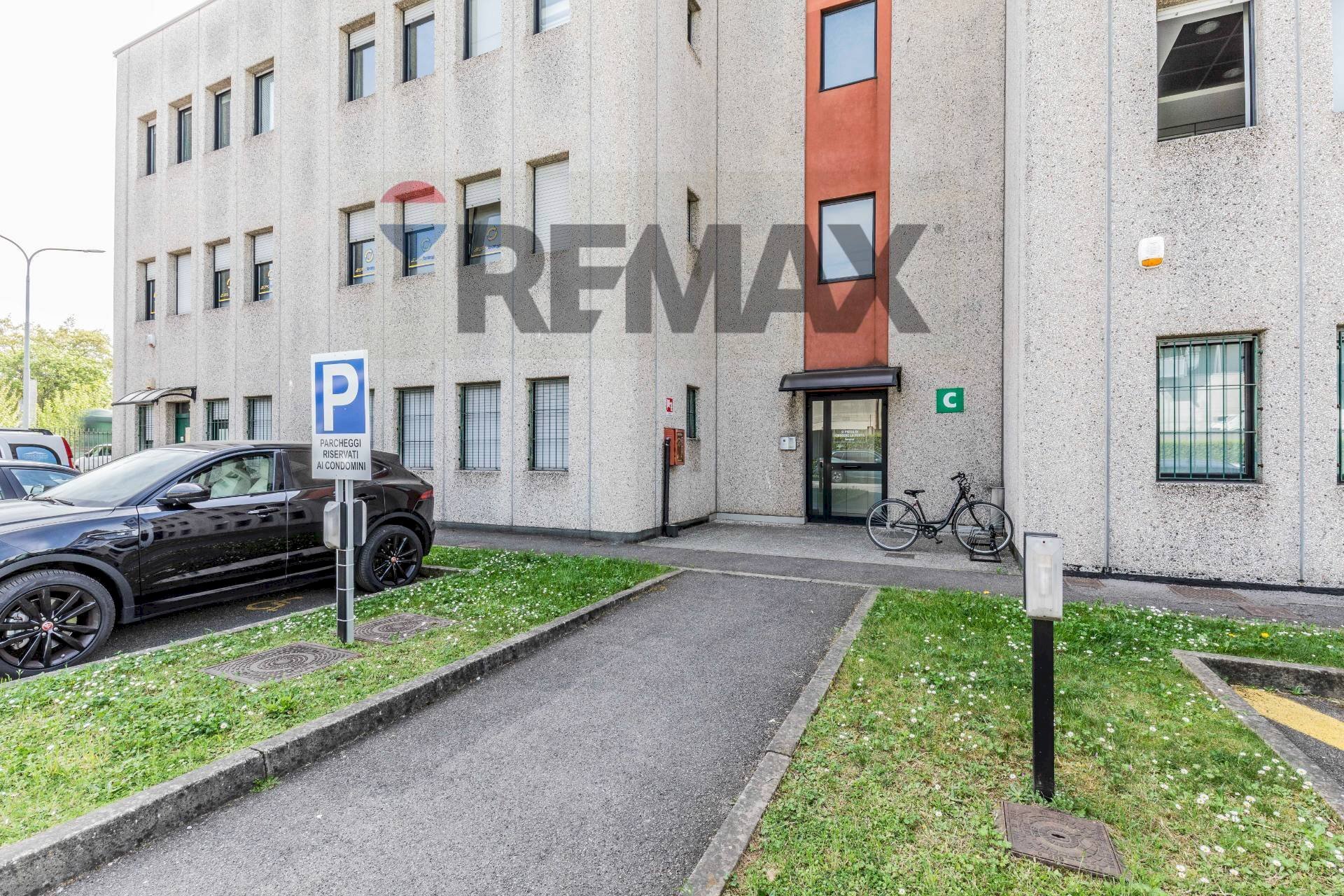 Edificio all\'aperto - Ufficio VIA DI VITTORIO
 
70, Novate Milanese - foto 2