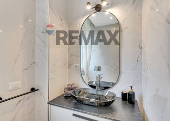 Bagno - Bilocale Via Monte Popera
 
16/25, Milano - foto 12