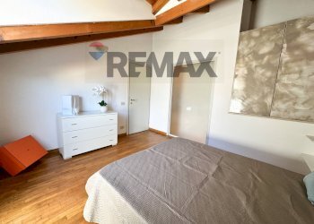 Camera / camera da letto - Trilocale Via Labiena
 
30, Laveno-Mombello - foto 13