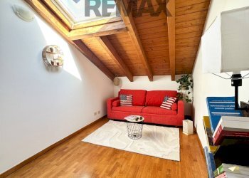 Soggiorno - Trilocale Via Labiena
 
30, Laveno-Mombello - foto 17