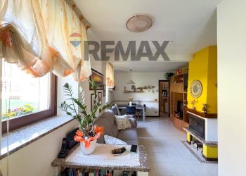 Soggiorno - Casa semi indipendente Via Bevera
 
5, Viggiù - foto 7