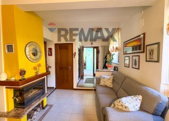 Soggiorno - Casa semi indipendente Via Bevera
 
5, Viggiù - foto 8