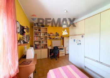 Camera / camera da letto - Casa semi indipendente Via Bevera
 
5, Viggiù - foto 15