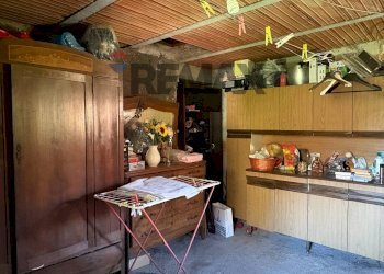 Dispensa di stoccaggio - Casa semi indipendente Via Bevera
 
5, Viggiù - foto 25