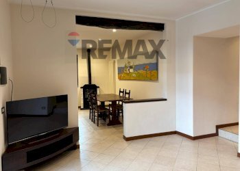 Sala da pranzo - Bilocale Via Scirello
 
28, Luvinate - foto 7