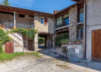 Casa all\'aperto - Bilocale Via Scirello
 
28, Luvinate - foto 25