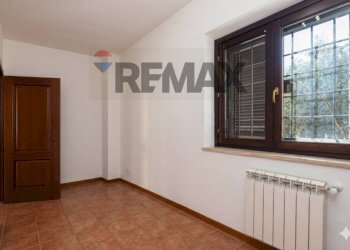 Stanza vuota - Casa semi indipendente Via Provinciale
 
44, Nerola - foto 10