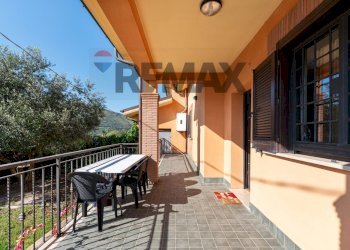 Balcone - Casa semi indipendente Via Provinciale
 
44, Nerola - foto 16