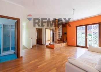 Soggiorno - Villa a Schiera Via Sofocle
 
152, Roma - foto 10