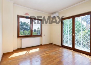 Stanza vuota - Villa a Schiera Via Sofocle
 
152, Roma - foto 11