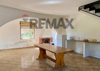 Sala da pranzo - Villa via Terre Bianche
 
12, Trabia - photo 12