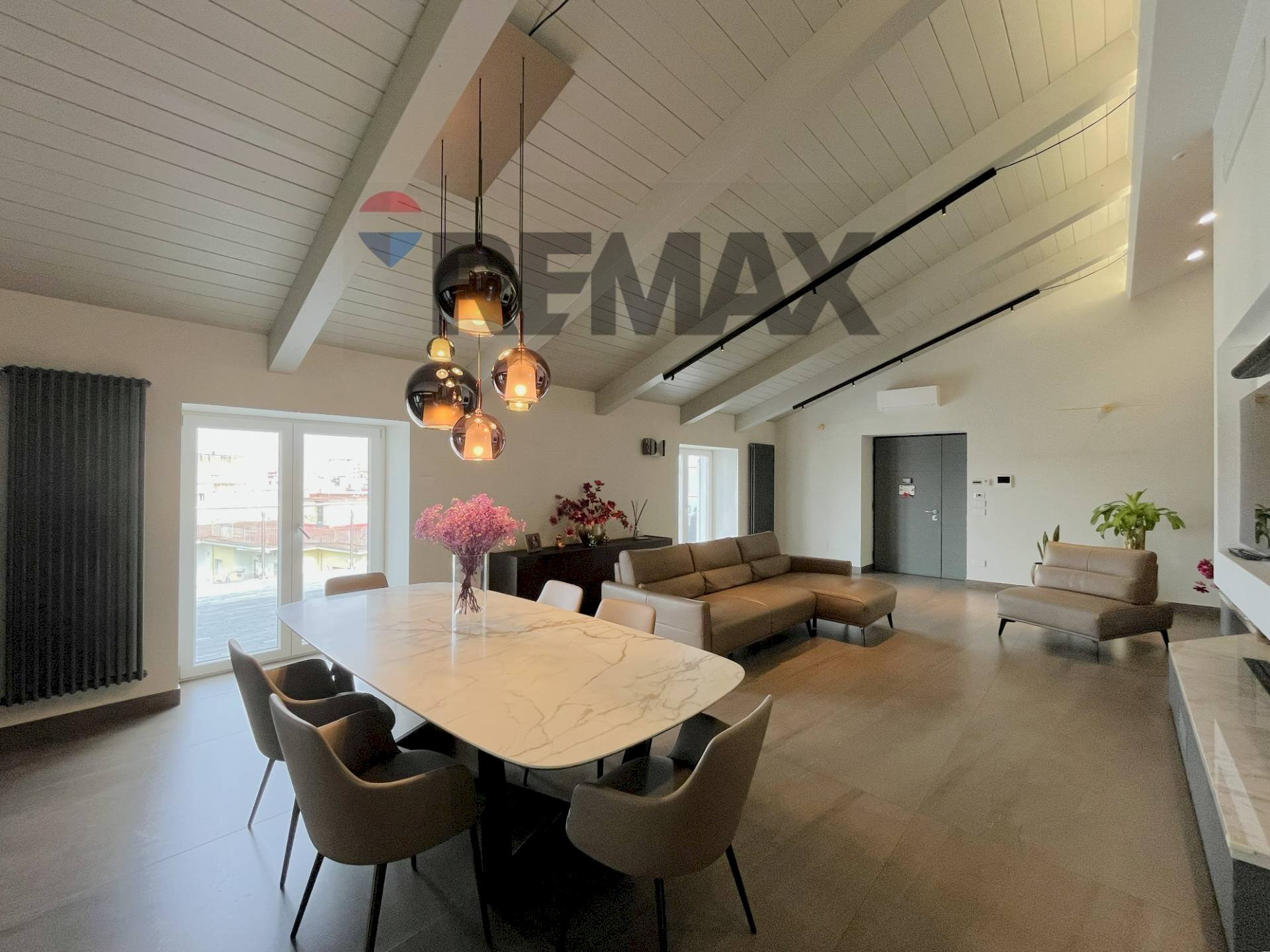 Sala da pranzo - Appartamento Corso Giuseppe Garibaldi
 
67, Afragola - foto 2