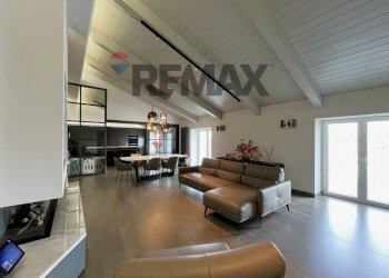 Sala da pranzo - Appartamento Corso Giuseppe Garibaldi
 
67, Afragola - foto 4